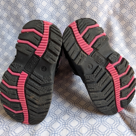 Totes Toddler Black and Pink Winter ❄️ Boots - Picture 3 of 4